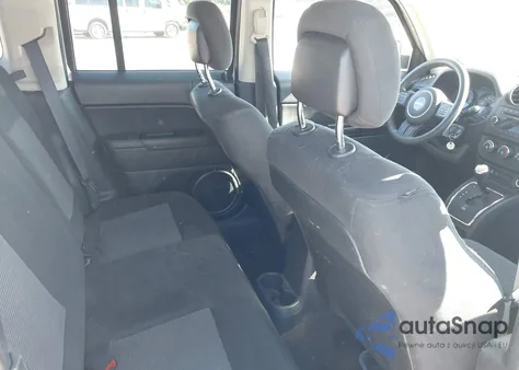 2014 Jeep Patriot Altitude из США, поврежденный, VIN 1C4NJPBA8ED703749